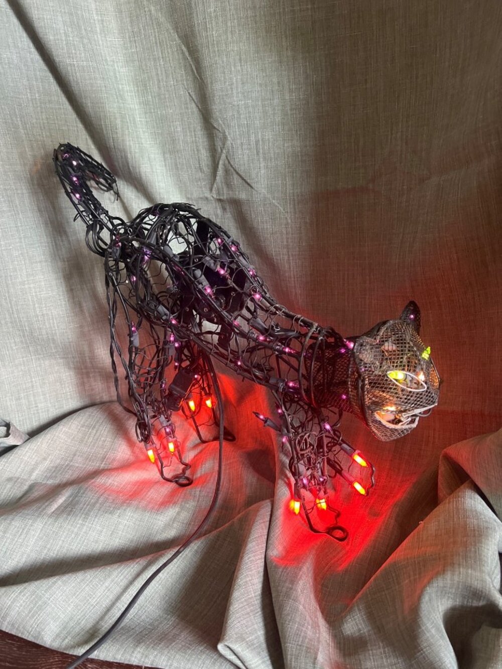Animated 20" Halloween Cat With 70 Lights Indoor/Outdoor Pre-Wired Metal Frame